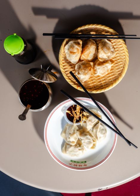 Pan-fried pork dumplings