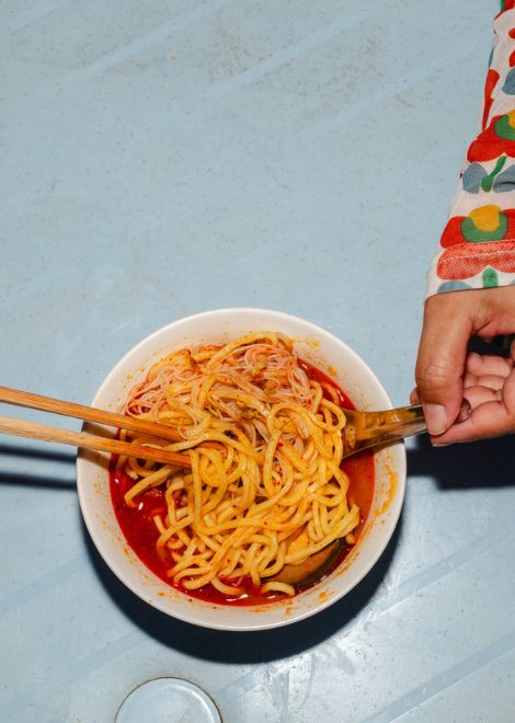 Lip-smackingly good prawn mee noodles