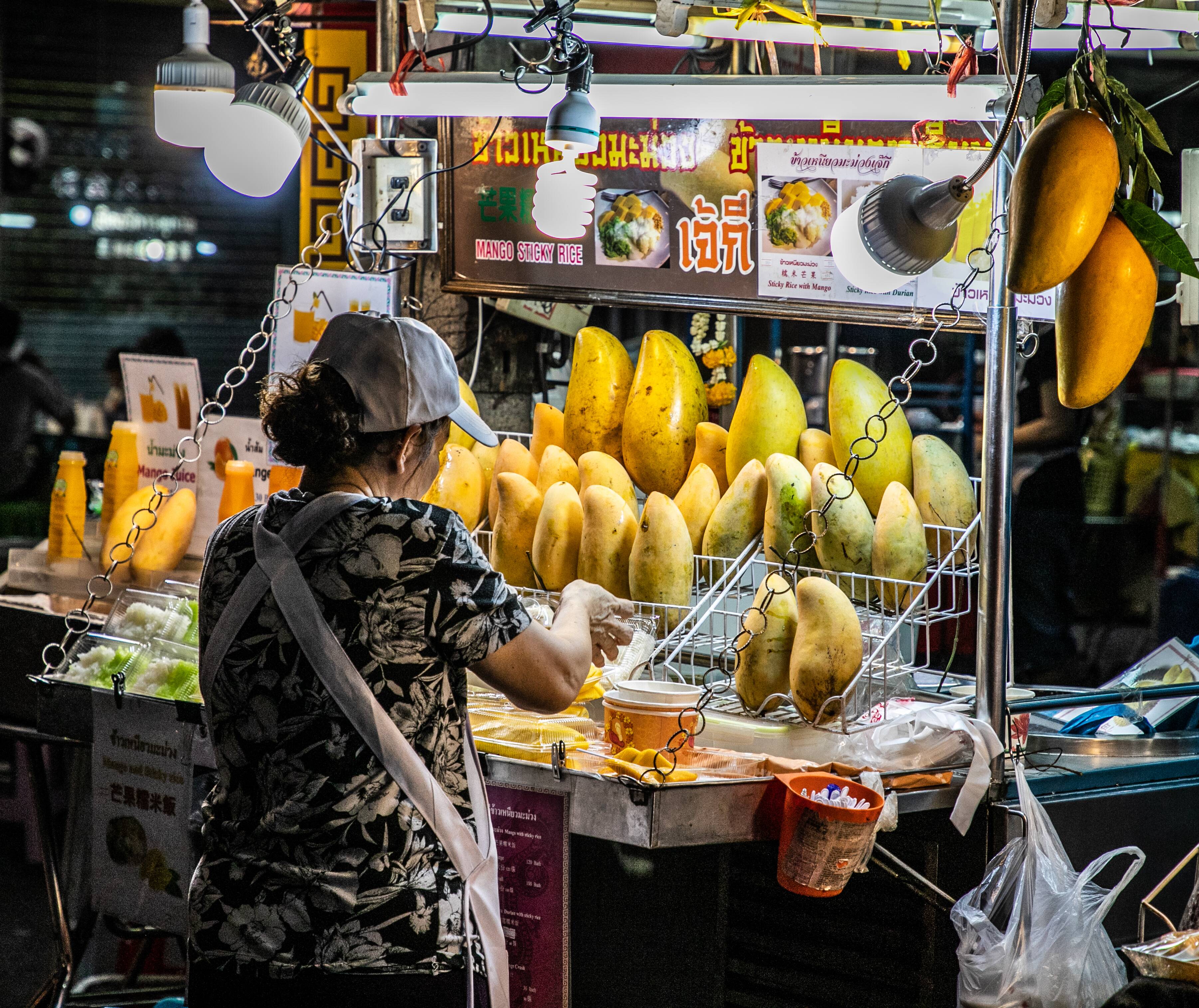 best dessert in Bangkok - mango sticky rice