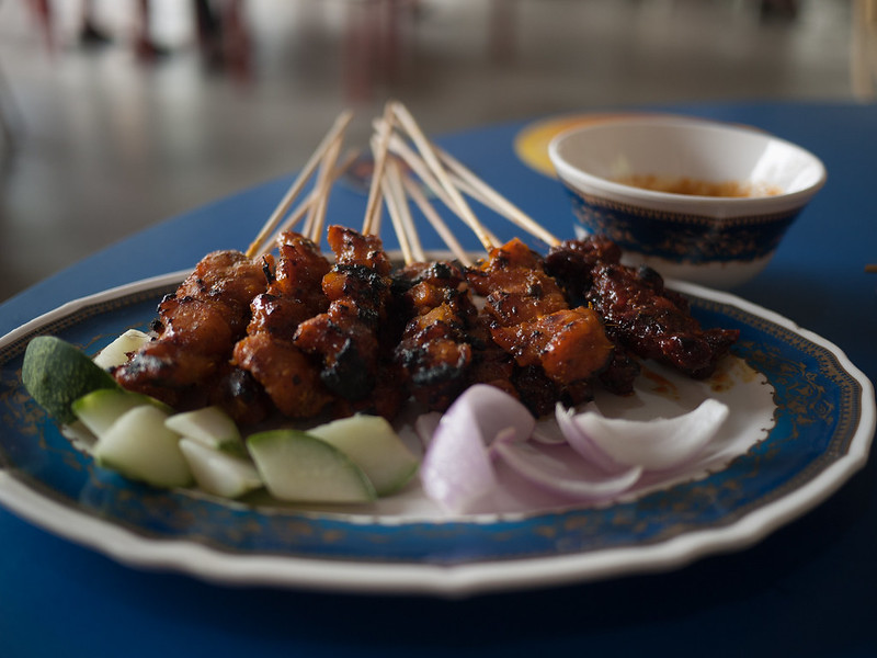 satay - best hawker food in Singapore