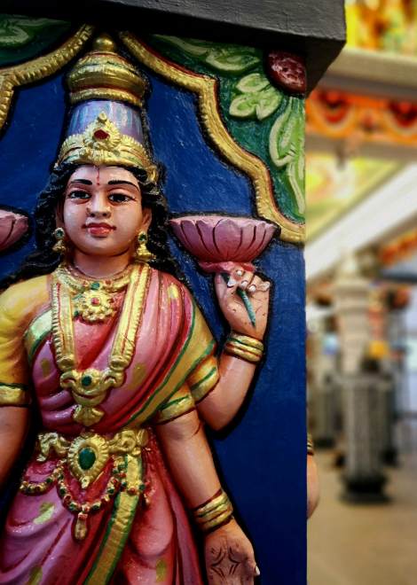 Exploring the colourful temples around Jalan Besar